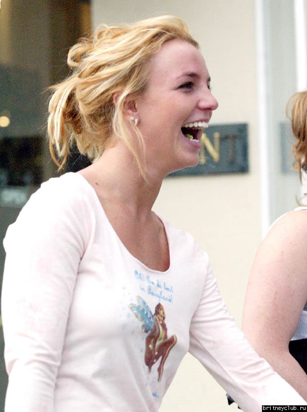 Шоппинг в Лос-Анджелесе012303_(4).jpg(Бритни Спирс, Britney Spears)