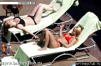 Бритни загорает14.jpg(Бритни Спирс, Britney Spears)