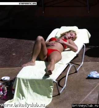 Бритни загорает18.jpg(Бритни Спирс, Britney Spears)