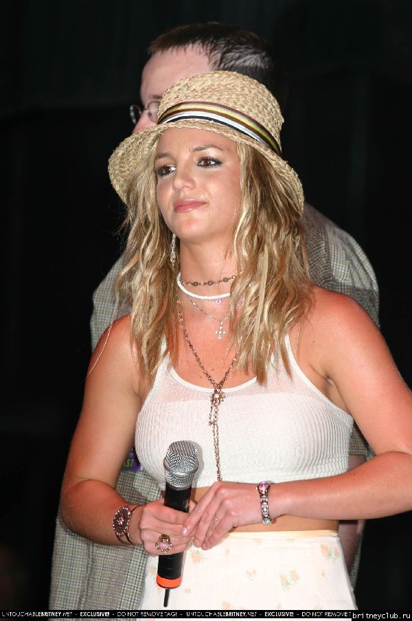 Q102 Concert in New York11680-05.jpg(Бритни Спирс, Britney Spears)
