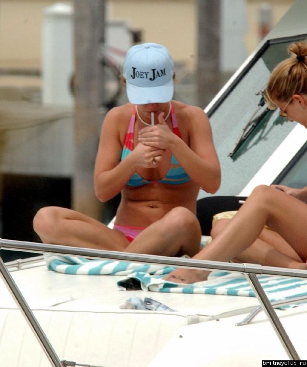 Бритни на Багамах260503_001.jpg(Бритни Спирс, Britney Spears)