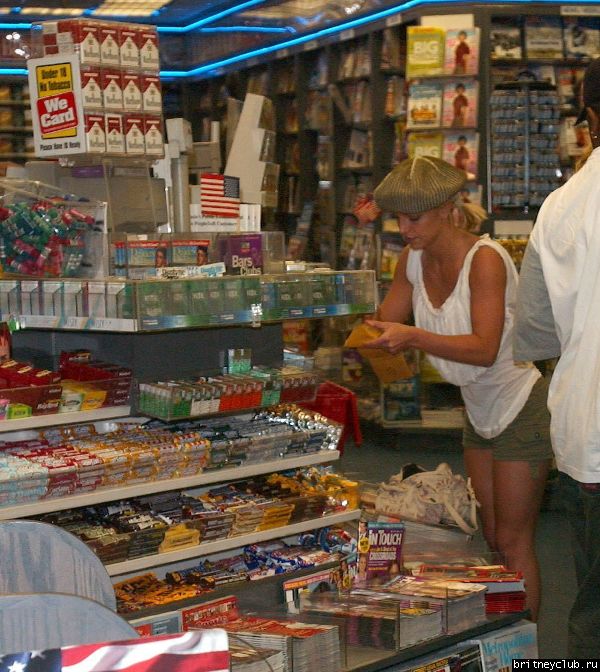 Бритни в аэропорту JFK  Нью-Йоркаrab110703_08.jpg(Бритни Спирс, Britney Spears)