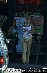 Бритни и ее мама, покидающие TOGOS1.jpg(Бритни Спирс, Britney Spears)