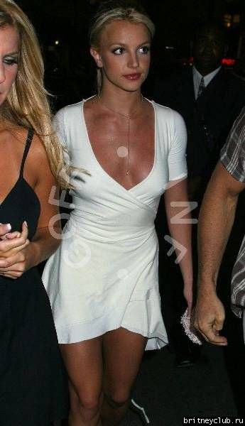 Бритни на вечеринке в клубе Showbritney07_31_03showclubnyc7.jpg(Бритни Спирс, Britney Spears)