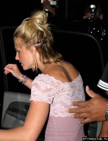 Бритни около отеля перед выездом на VMA14125-1.jpg(Бритни Спирс, Britney Spears)