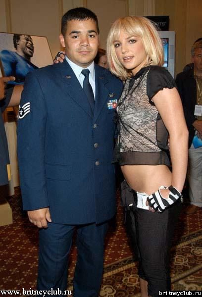 NFL Kickoff - пресс конференция006.jpg(Бритни Спирс, Britney Spears)