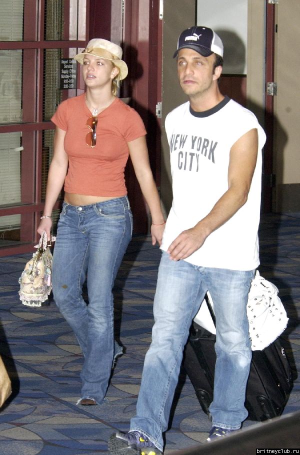 Бритни в аэропорту Лас Вегасаlepa130903_01.jpg(Бритни Спирс, Britney Spears)