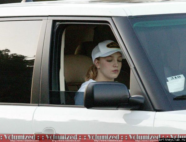 Бритни в машине04.jpg(Бритни Спирс, Britney Spears)