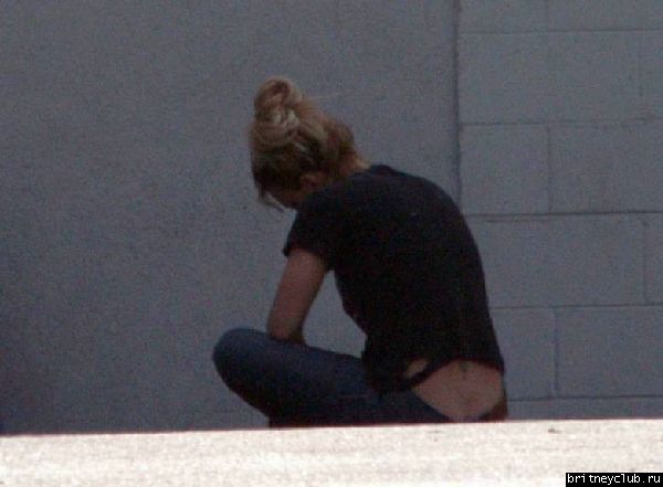 Бритни делает остановки по пути в аэропорт51.jpg(Бритни Спирс, Britney Spears)