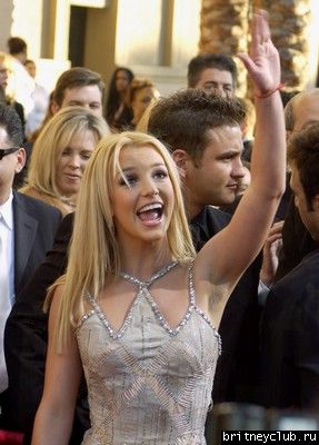 AMA 2003 (ковровая дорожка)036.jpg(Бритни Спирс, Britney Spears)