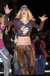 Бритни выступает на MTV TRL Spankin