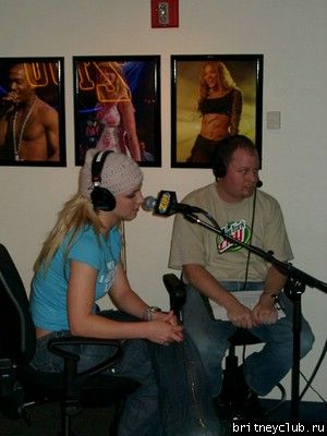 Бритни в студии Z100003.jpg(Бритни Спирс, Britney Spears)