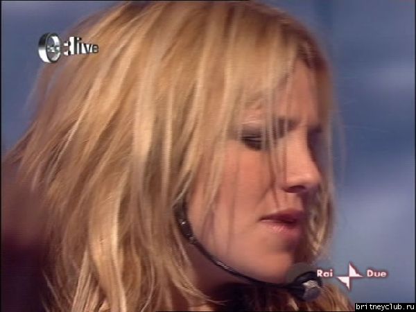 "Breathe On Me" (выступление с новой песней)207_G.jpg(Бритни Спирс, Britney Spears)