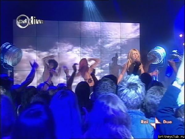 "Breathe On Me" (выступление с новой песней)209_G.jpg(Бритни Спирс, Britney Spears)