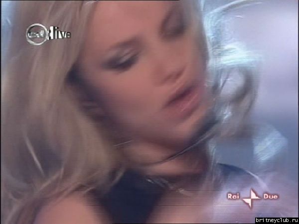 "Breathe On Me" (выступление с новой песней)45_G.jpg(Бритни Спирс, Britney Spears)