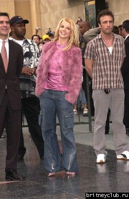 Бритни на Аллее Славы в Голливуде008.jpg(Бритни Спирс, Britney Spears)