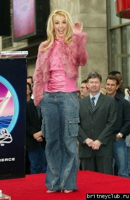 Бритни на Аллее Славы в Голливуде023.jpg(Бритни Спирс, Britney Spears)
