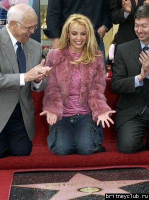 Бритни на Аллее Славы в Голливуде038.jpg(Бритни Спирс, Britney Spears)