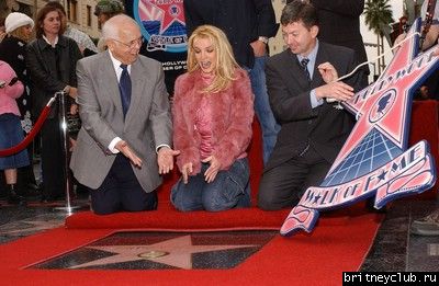 Бритни на Аллее Славы в Голливуде062.jpg(Бритни Спирс, Britney Spears)