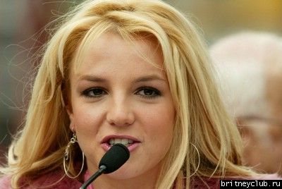 Бритни на Аллее Славы в Голливуде090.jpg(Бритни Спирс, Britney Spears)