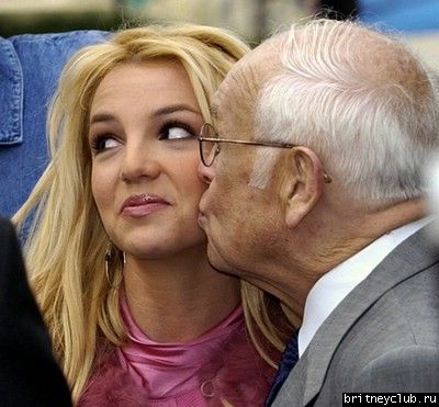 Бритни на Аллее Славы в Голливуде093.jpg(Бритни Спирс, Britney Spears)