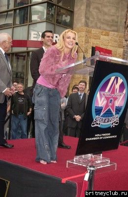 Бритни на Аллее Славы в Голливуде123.jpg(Бритни Спирс, Britney Spears)