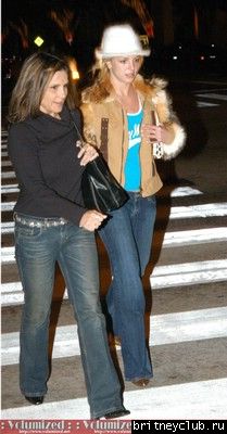 Бритни с мамой в Санта-Монике005.jpg(Бритни Спирс, Britney Spears)