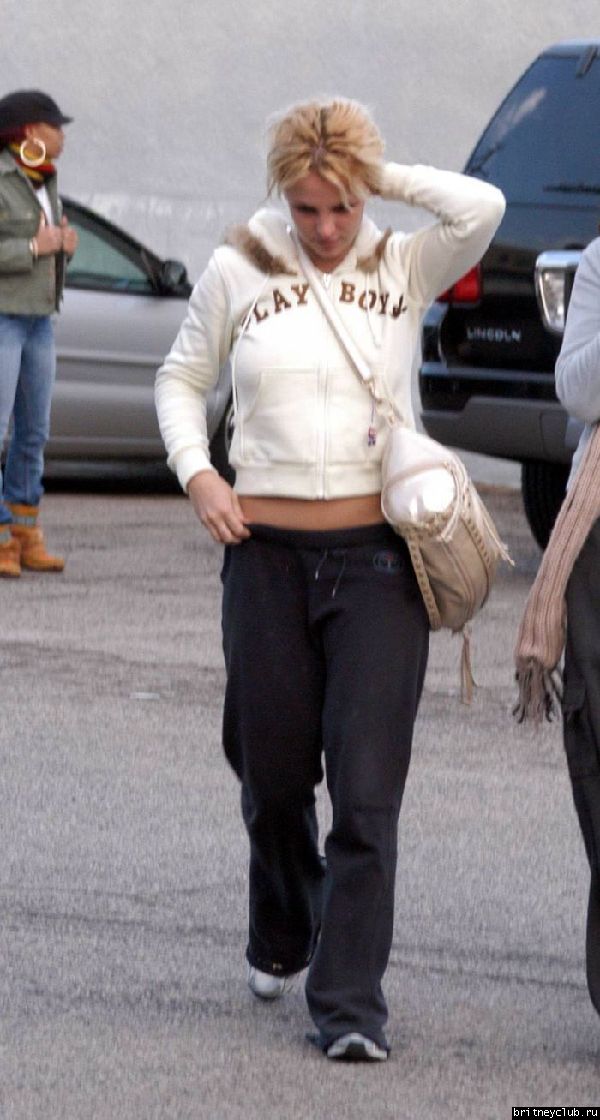 Бритни на шоппинге в Санта Моникеbspears122328.jpg(Бритни Спирс, Britney Spears)