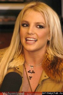 Бритни на радио KIIS FM002.jpg(Бритни Спирс, Britney Spears)