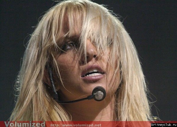 Бритни на шоу  KIIS FM Jingle Ball 03.jpg(Бритни Спирс, Britney Spears)