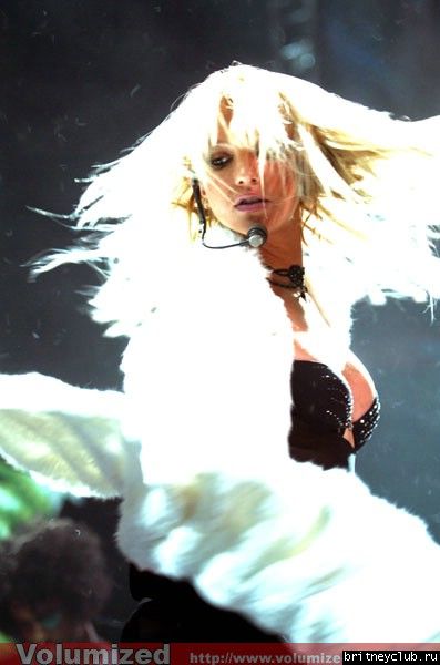 Бритни на шоу  KIIS FM Jingle Ball 1070758518152.jpg(Бритни Спирс, Britney Spears)