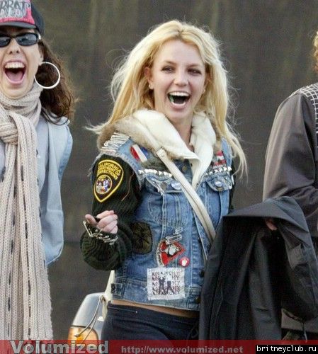 Бритни покидает студию танцев01.jpg(Бритни Спирс, Britney Spears)