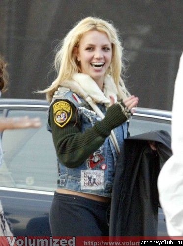 Бритни покидает студию танцев07.jpg(Бритни Спирс, Britney Spears)