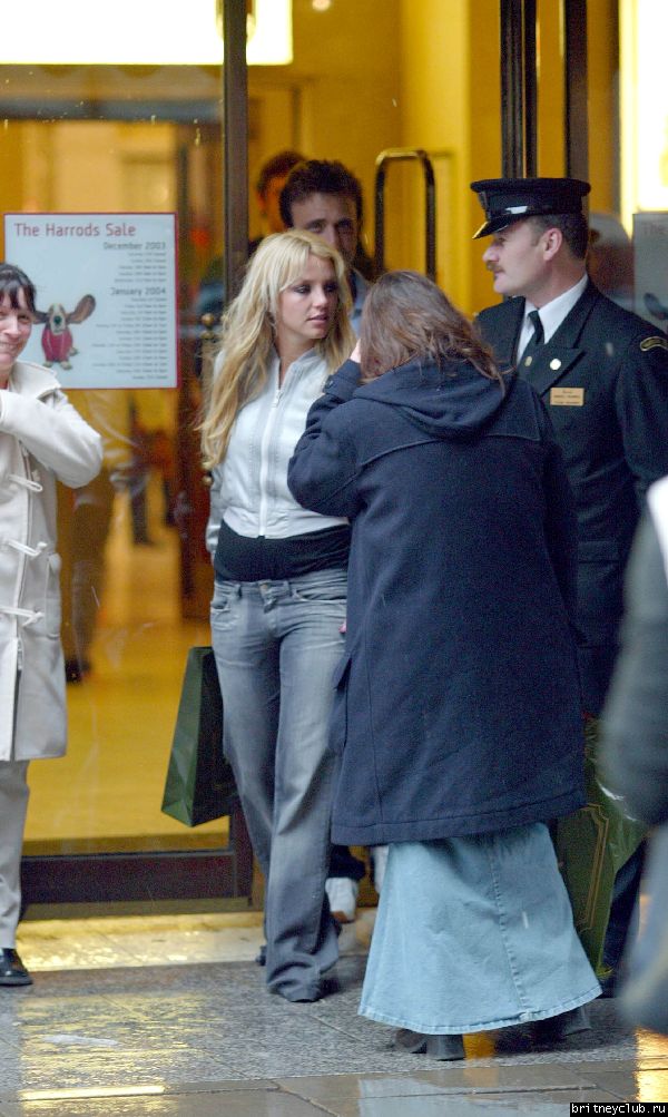 Бритни в Лондоне03~69~0.jpg(Бритни Спирс, Britney Spears)