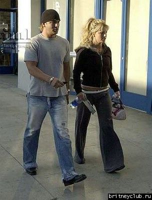 Бритни и Брайан в Санта Монике008.jpg(Бритни Спирс, Britney Spears)