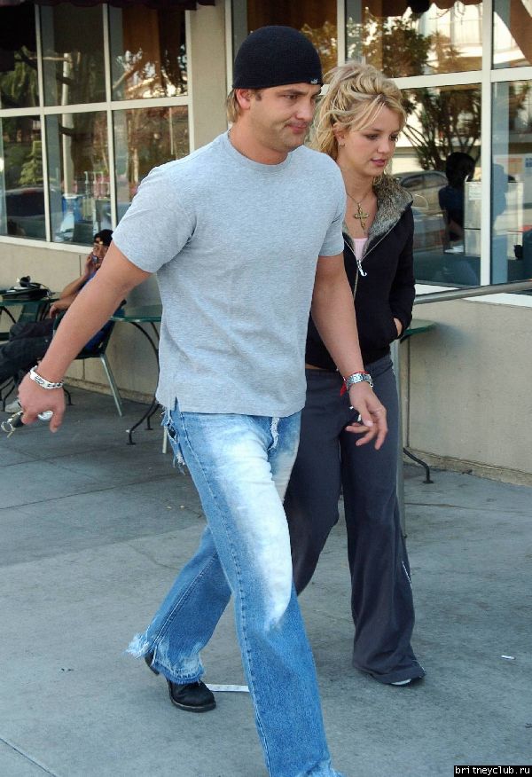 Бритни и Брайан в Санта Моникеbspears013004_027.jpg(Бритни Спирс, Britney Spears)