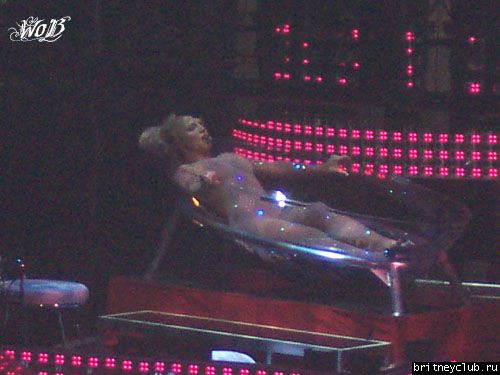 Фото выступления brit_naked_tomh-fresno-wob.jpg(Бритни Спирс, Britney Spears)