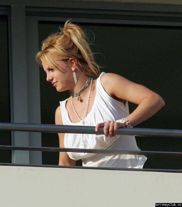 Бритни на костыляхspears004~3.jpg(Бритни Спирс, Britney Spears)