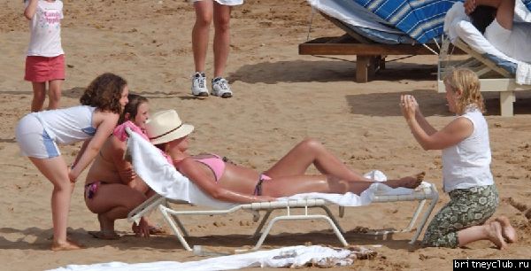 Бритни и Kevin отдыхают на Гаваях11.jpg(Бритни Спирс, Britney Spears)