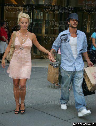 Шоппинг в Jewelry Department018.jpg(Бритни Спирс, Britney Spears)