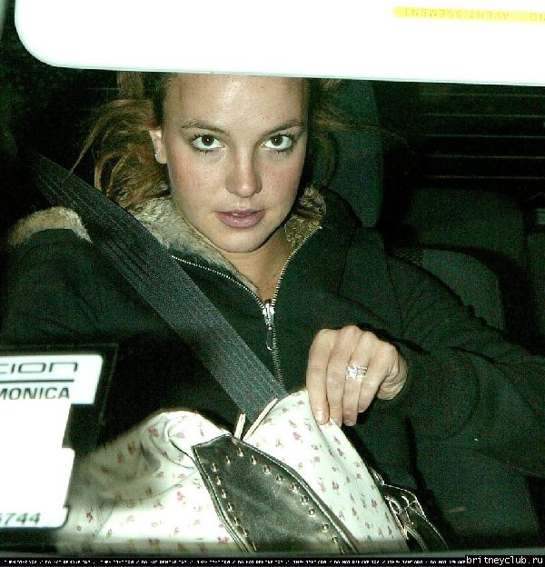 Бритни возвращается от дантистаbritney-dentist-110804-13.jpg(Бритни Спирс, Britney Spears)