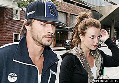 Бритни возвращается от дантистаnews.JPG(Бритни Спирс, Britney Spears)