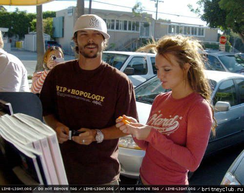 Бритни в День Выборов в СШАnormal_spears10.jpg(Бритни Спирс, Britney Spears)