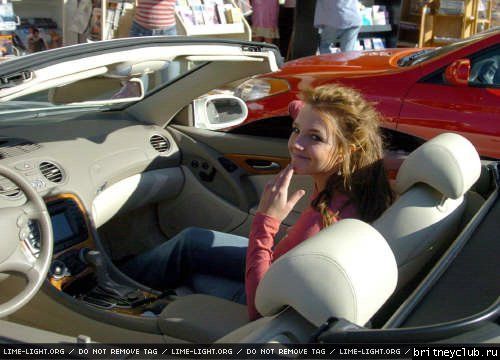 Бритни в День Выборов в СШАnormal_spears15.jpg(Бритни Спирс, Britney Spears)