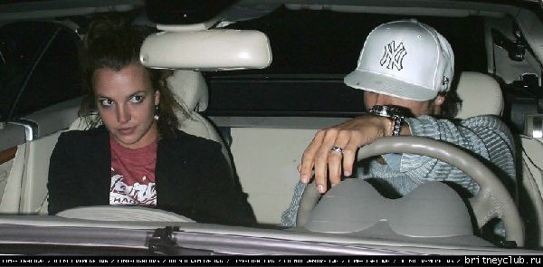  Бритни и Кевин в ресторане 24.jpg(Бритни Спирс, Britney Spears)