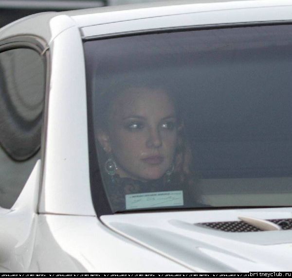 Бритни и Кевин возвращаются из Quixote Studios08.jpg(Бритни Спирс, Britney Spears)