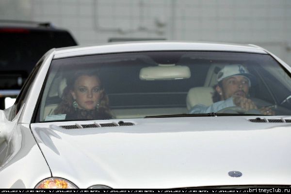 Бритни и Кевин возвращаются из Quixote Studios09.jpg(Бритни Спирс, Britney Spears)