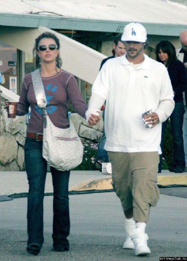 Бритни в Малибу_193190_spears_britney_28_110604.jpg(Бритни Спирс, Britney Spears)