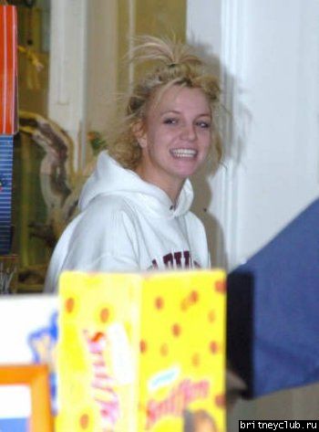Бритни и Кевин купили нового щенкка9.jpg(Бритни Спирс, Britney Spears)