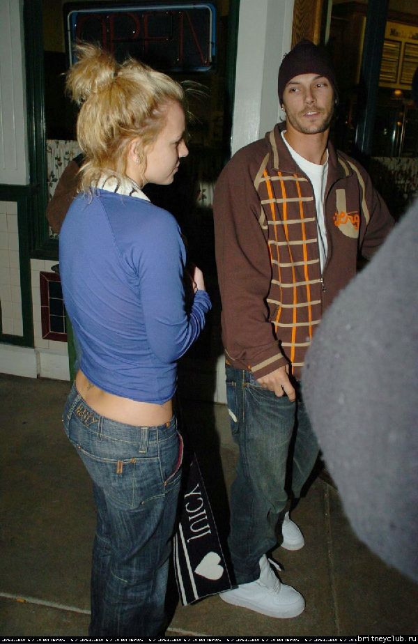 Бритни и Кевин- прогулка за городомbritbday7.jpg(Бритни Спирс, Britney Spears)